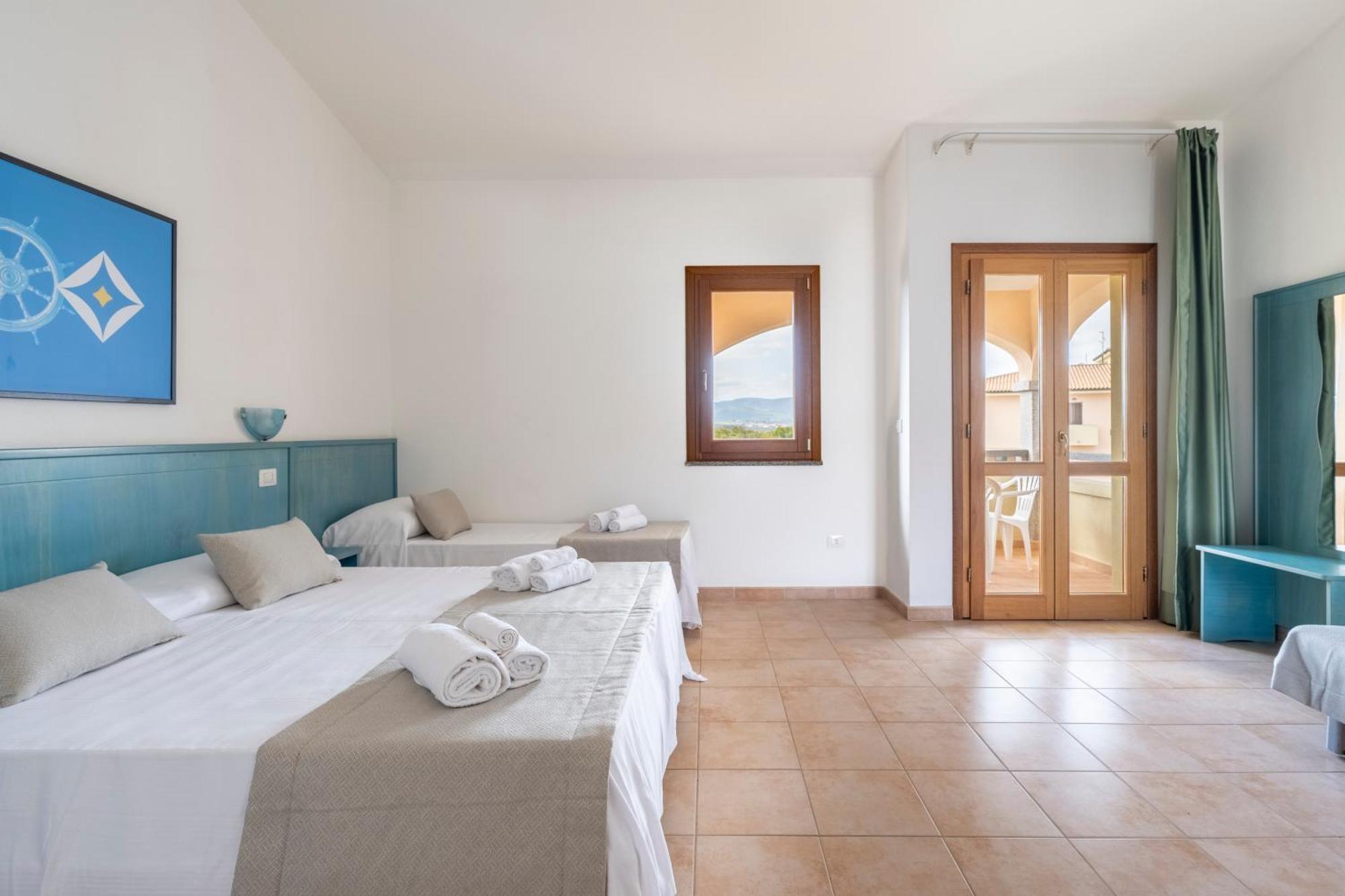 Mimose Beach Village Badesi Exteriér fotografie